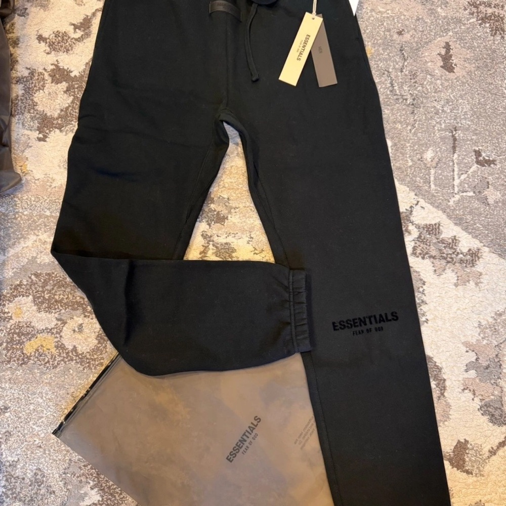 FEAR OF GOD Essentials stretch limo sweatpants Joggers brand new